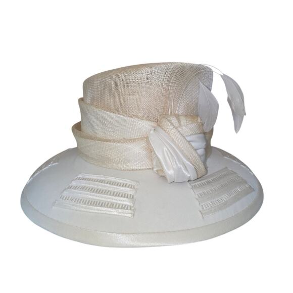 NWT Aussie Austin, ivory hat w/beaded detail,‎ bow and feather, asymmetrical top main image 4
